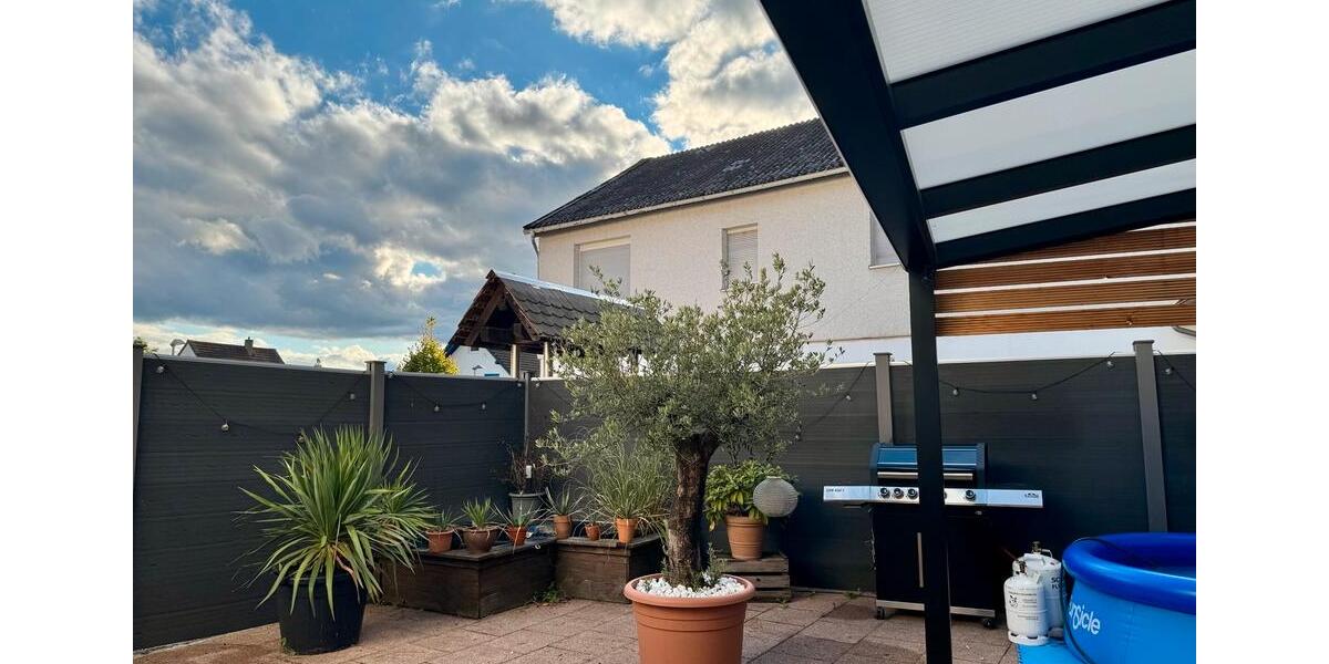 Kernsanierte EG-Wohnung (208 m²) mit großer Terrasse 6 zimmer