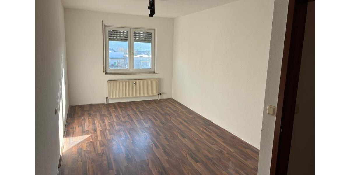 Etagenwohnung Pforzheim Nordstadt - 2 Zimmer, 52 m&sup2;, 160.000&euro; | Angebot:25632816
