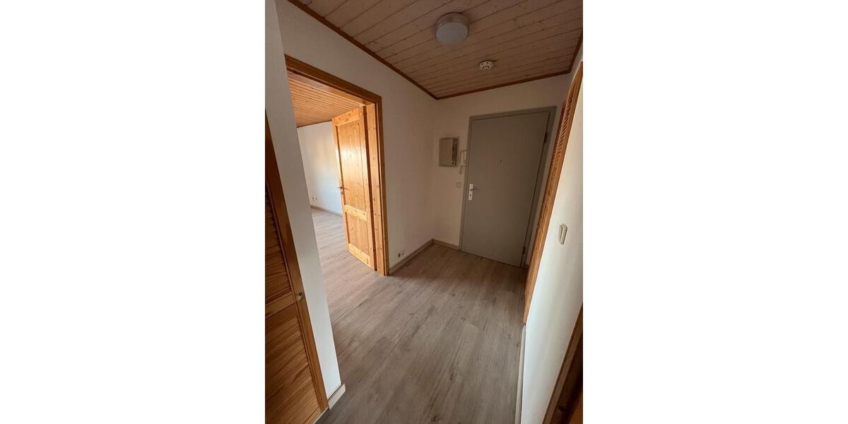 Etagenwohnung Pforzheim Nordstadt - 2 Zimmer, 59 m&sup2;, 650&euro; | Angebot:25350377