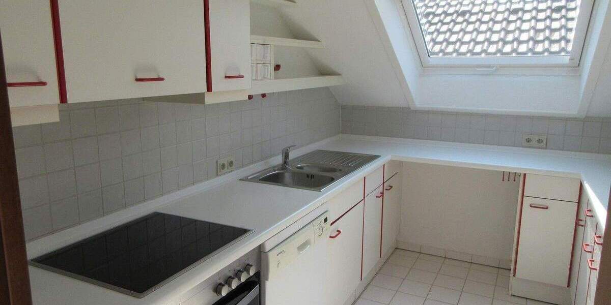 Etagenwohnung Pforzheim Südweststadt - 2 Zimmer, 70 m&sup2;, 755&euro; | Angebot:25096073