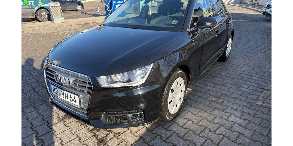 Audi A1 90.000 km 12.900 &euro; Gechingen 75391
