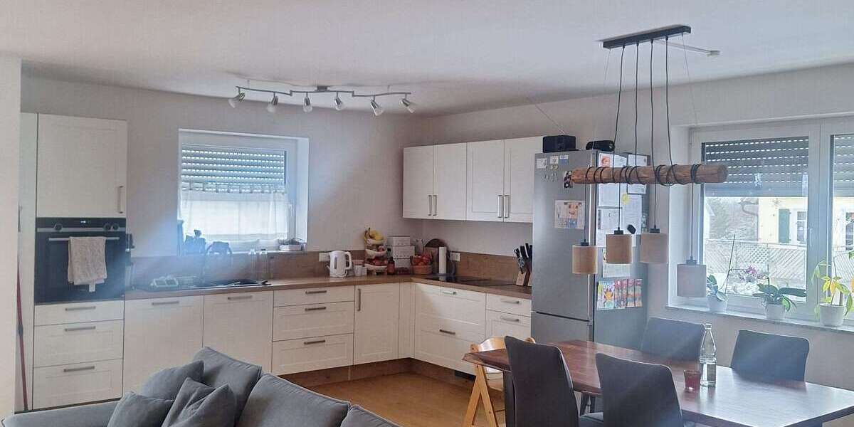 Etagenwohnung Bad Liebenzell - 4 Zimmer, 114 m&sup2;, 1.330&euro; | Angebot:26689340