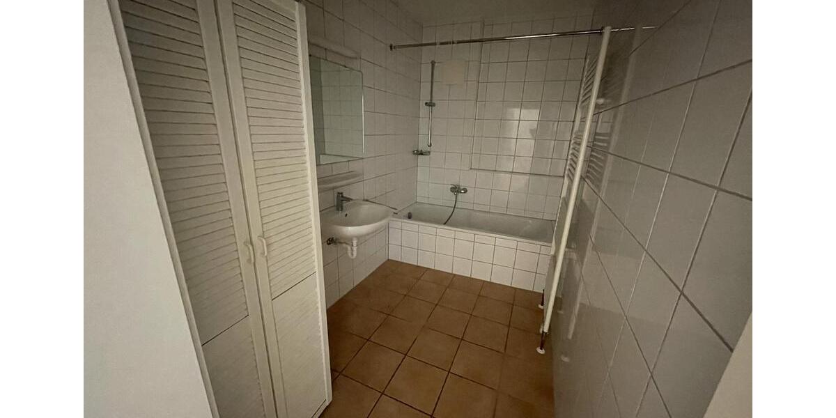 Erdgeschoßwohnung Karlsruhe Daxlanden - 2 Zimmer, 79 m&sup2;, 1.200&euro; | Angebot:25383221