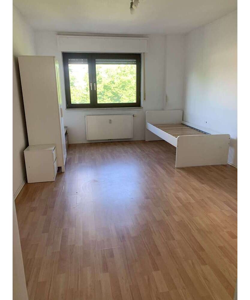 Wohnung zum Mieten in Karlsruhe 400 € 17.5 m²