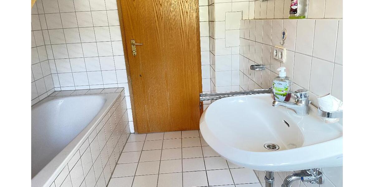 Ruhige gemütliche Wohnung mit Fernblick - Etagenwohnung Kraichtal Gochsheim | Angebot:27068731