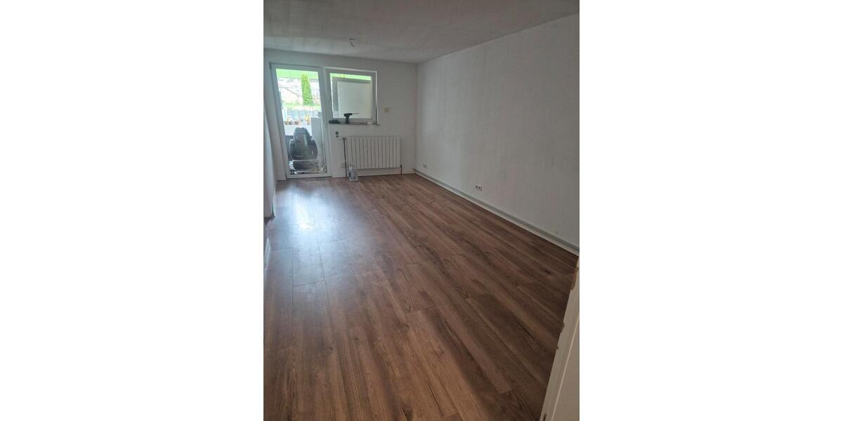 Erdgeschoßwohnung Neuenbürg - 1 Zimmer, 100 m&sup2;, 1.600&euro; | Angebot:26400950