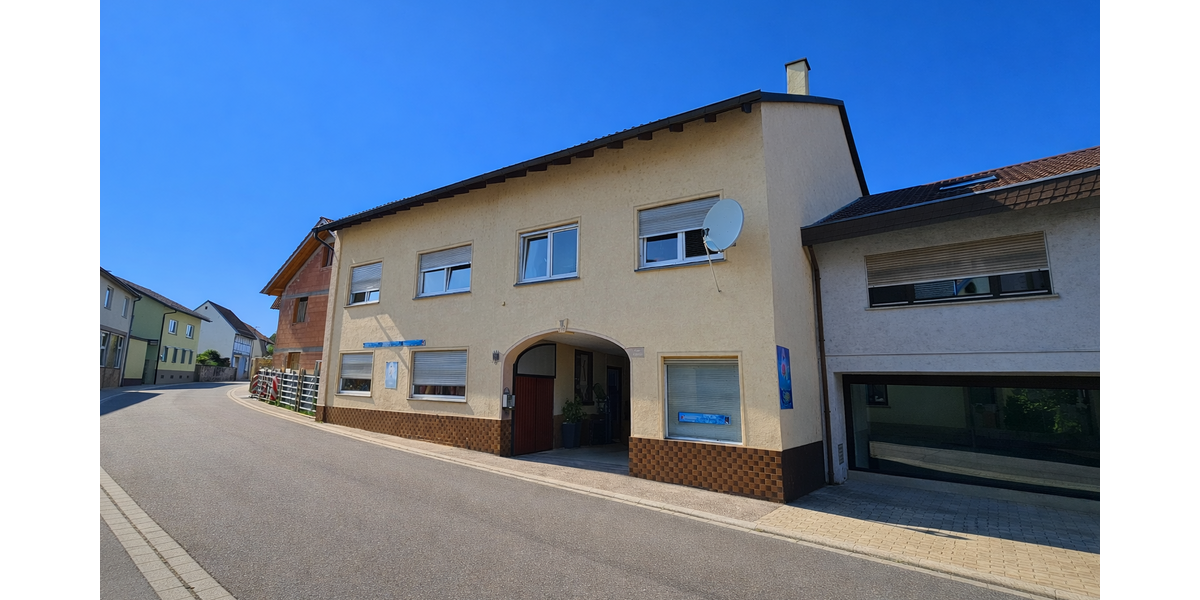 Haus zum Kaufen in Kraichtal 379.000 € 363 m² 7 zimmer