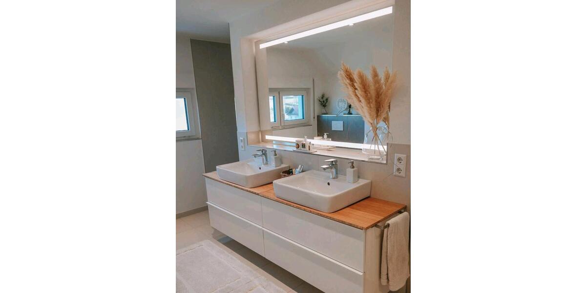 Modernes, schönes Einfamilienhaus, mit Blick ins Grüne 4 zimmer