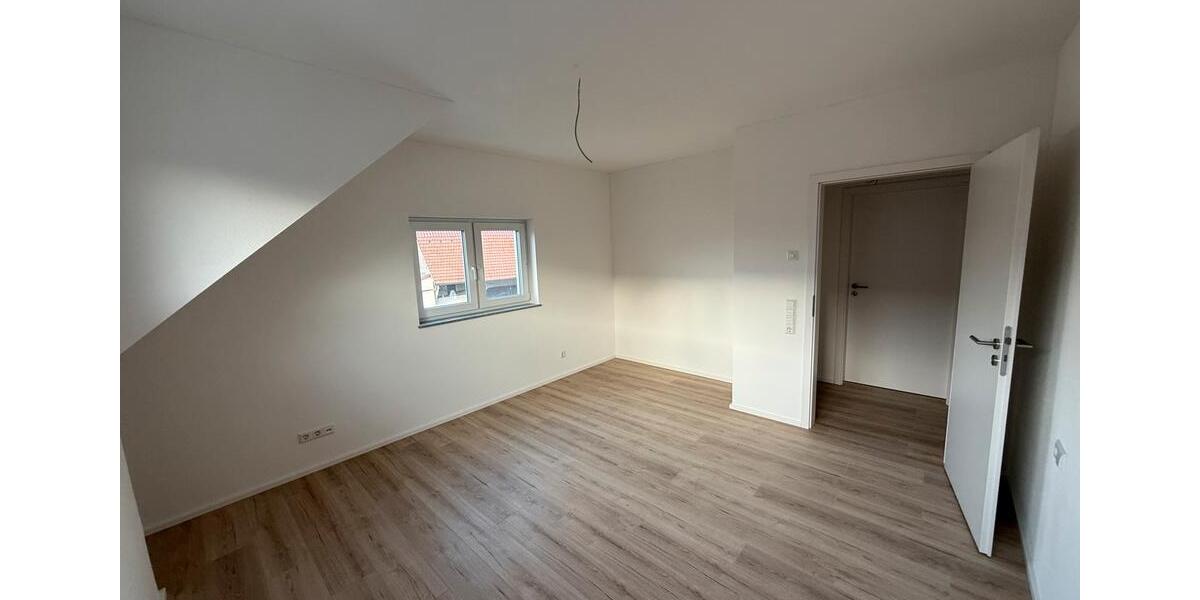 Etagenwohnung Calw - 3.5 Zimmer, 85 m&sup2;, 1.300&euro; | Angebot:25746064