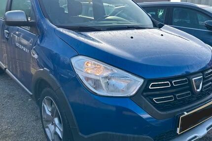 Dacia Lodgy 140.000 km 9.999 &euro; Ditzingen 71254