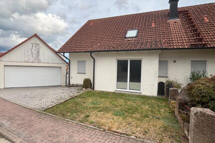 Wohnung Schömberg - 33 Zimmer, 99 m&sup2;, 1.400&euro; | Angebot:27552475