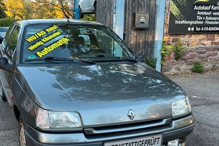 Renault Clio 48.000 km 2.599 &euro; Karlsruhe 76131
