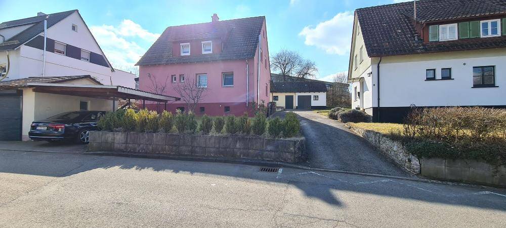 Freibad vor der Türe! Einfamilienhaus in Spitzenlage mit großem Grundstück in Calw-Stammheim! Freie Farbwahl 6 zimmer