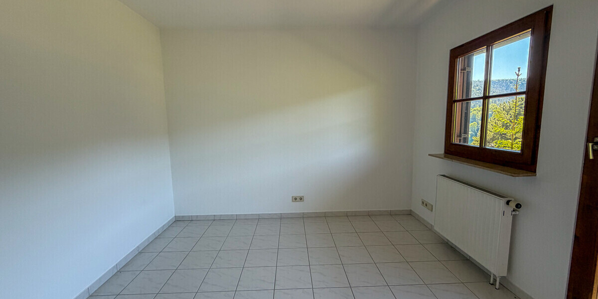 Stadt Villa mit riesigem Garten und Traum Aussicht - Zweifamilienhaus Bad Wildbad Wildbad | Angebot:27371116