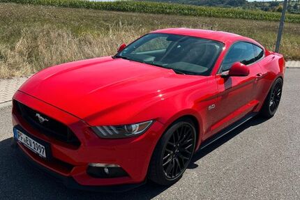Ford Mustang 88.000 km 33.800 € Neuhausen 75242
