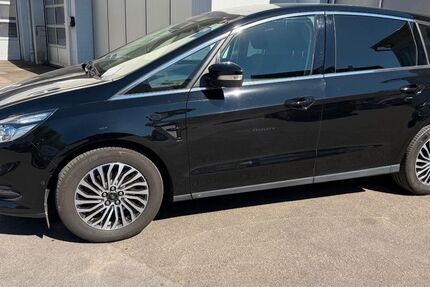 Ford S-Max 81.490 km 18.990 &euro; Ditzingen 71254