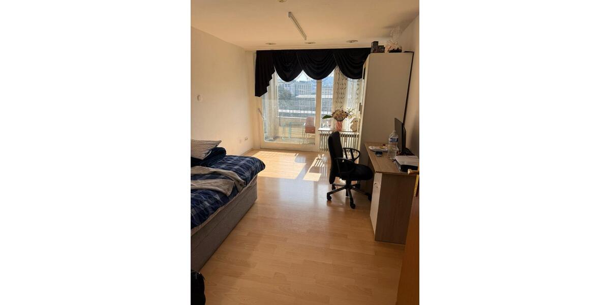 Etagenwohnung Pforzheim Nordstadt - 4 Zimmer, 150 m&sup2;, 1.200&euro; | Angebot:25883008
