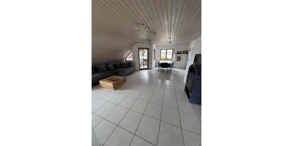 Dachgeschoßwohnung Karlsbad - 3.5 Zimmer, 95 m&sup2;, 335.000&euro; | Angebot:26545412