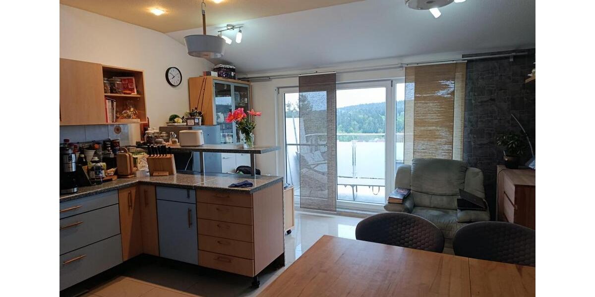 Etagenwohnung Schömberg - 5 Zimmer, 121 m&sup2;, 1.290&euro; | Angebot:26453745