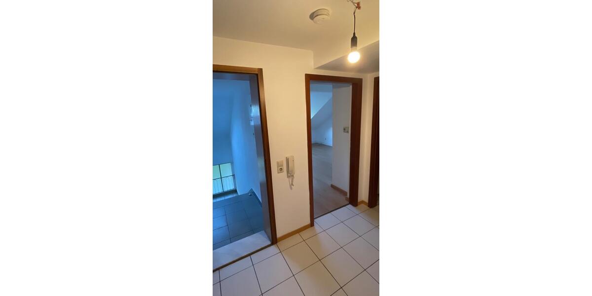 Dachgeschoßwohnung Karlsruhe - 2 Zimmer, 45 m&sup2;, 450&euro; | Angebot:26705158