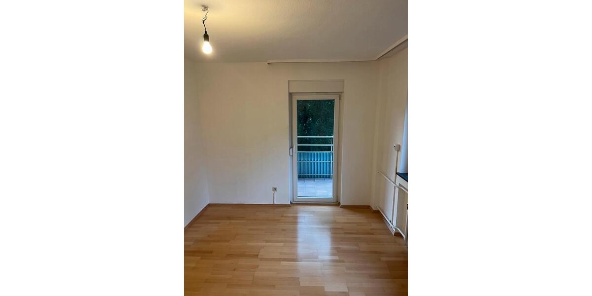 Etagenwohnung Karlsruhe Innenstadt-Ost - 3 Zimmer, 73 m&sup2;, 1.100&euro; | Angebot:24756251