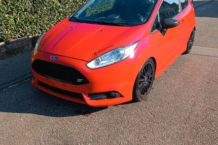Ford Fiesta 128.632 km 9.499 € Ölbronn 75248
