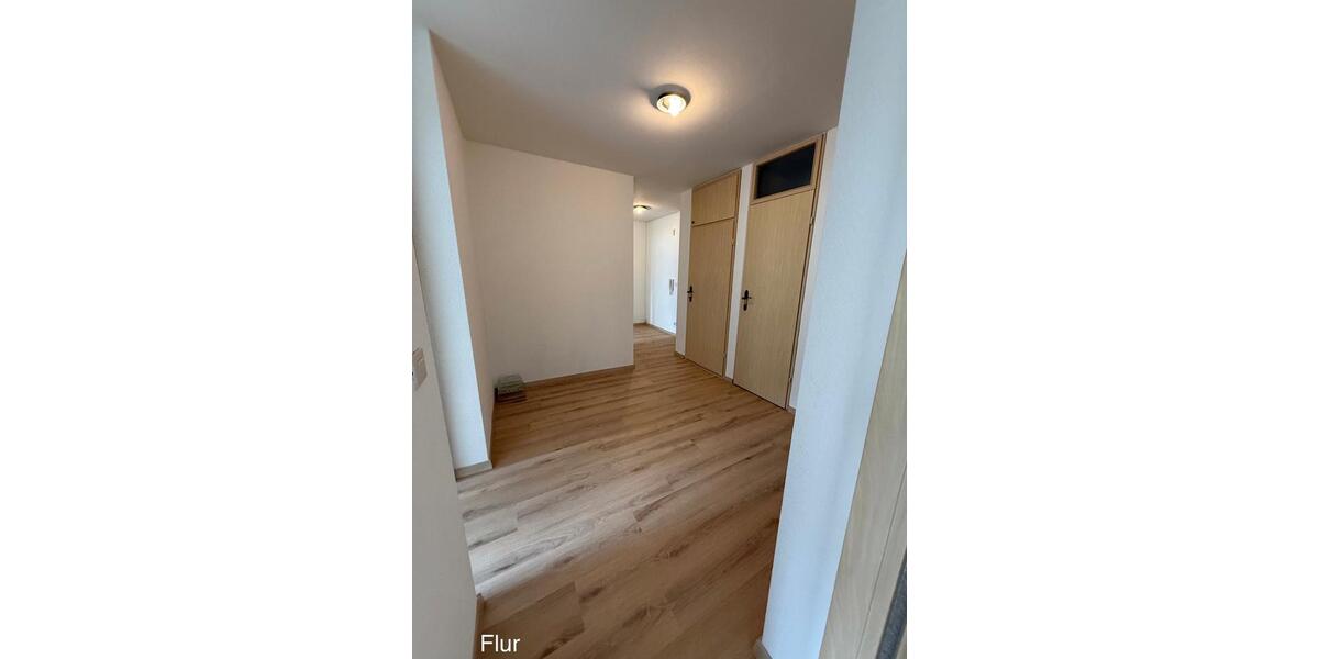 Etagenwohnung Pforzheim Eutingen - 3.5 Zimmer, 88 m&sup2;, 950&euro; | Angebot:25658013