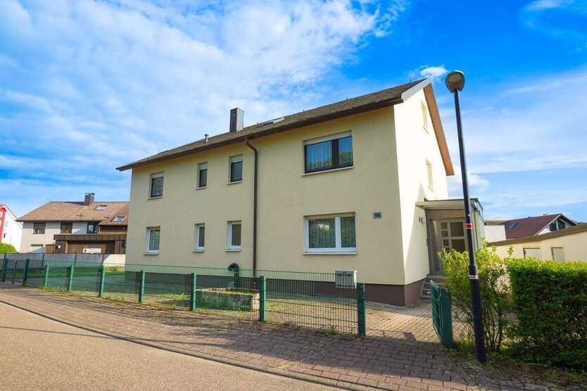 Haus zum Kaufen in Engelsbrand 429.000 € 207 m²