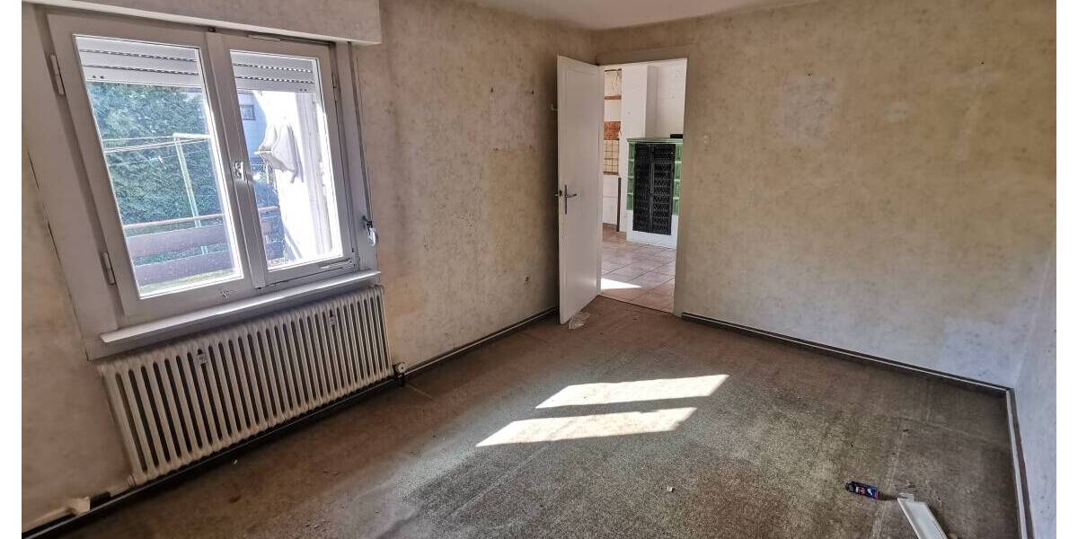 Mehrfamilienhaus, Wohnhaus Pforzheim Nordstadt - 4 Zimmer, 95 m&sup2;, 149.000&euro; | Angebot:26476203