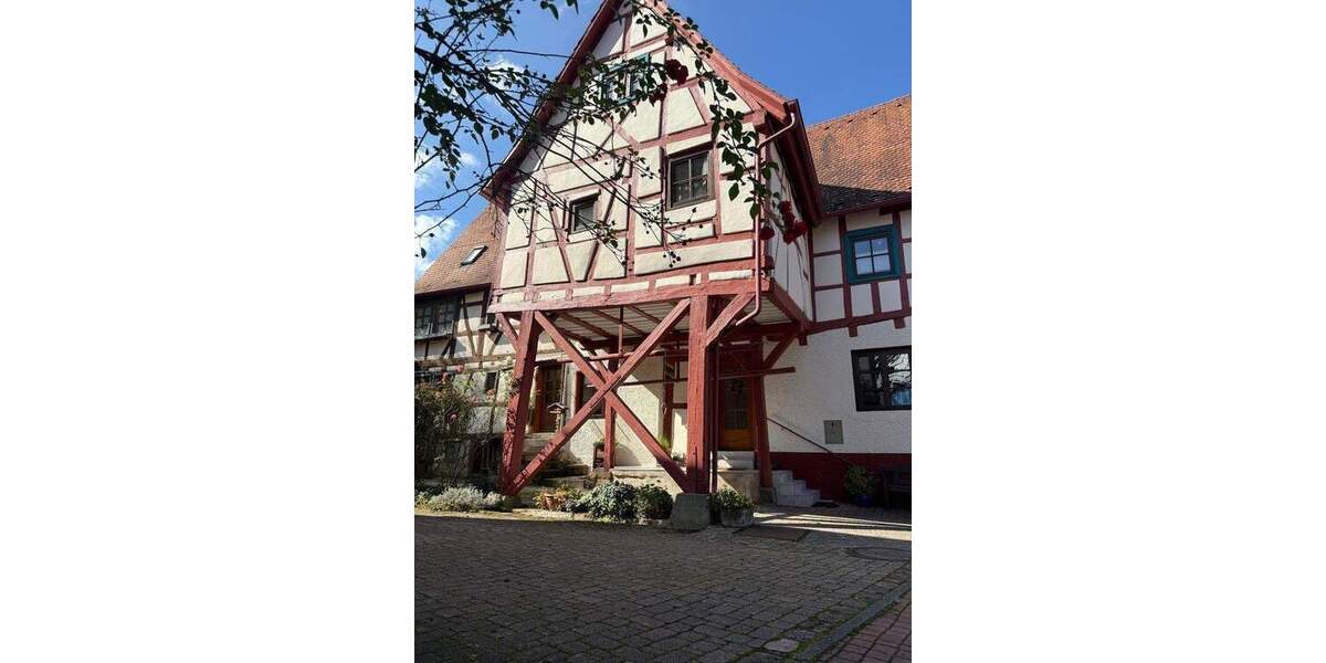 Einfamilienhaus Oberderdingen - 7 Zimmer, 188 m&sup2;, 419.000&euro; | Angebot:25657356