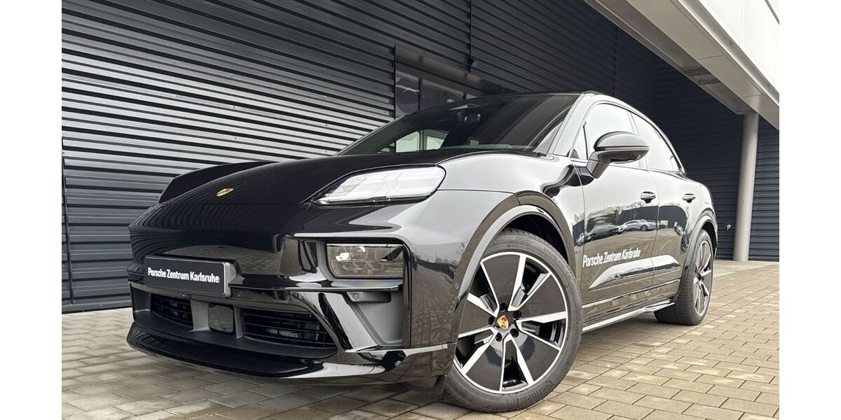 Porsche Macan 9.900 km 122.939 &euro; Ettlingen 76275