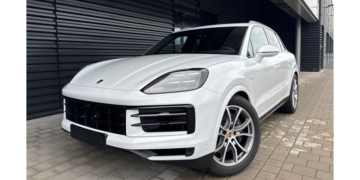 Porsche Cayenne 13.900 km 117.689 &euro; Ettlingen 76275