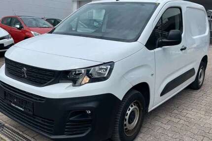 Peugeot Partner 90.884 km 9.995 € Stuttgart 70597