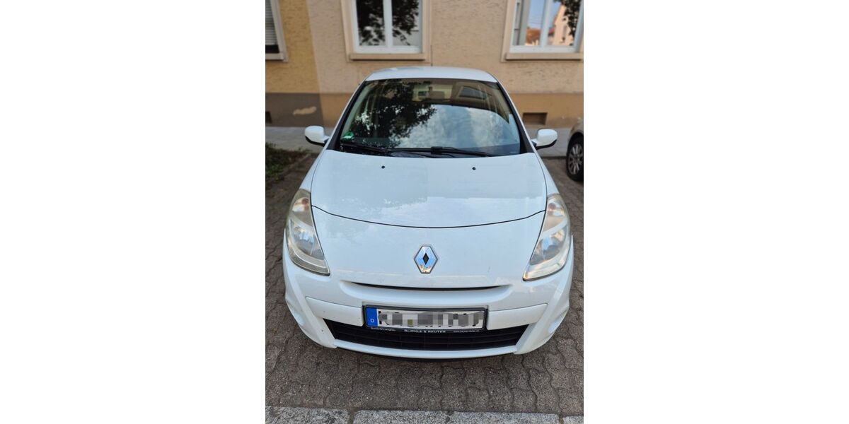 Renault Clio 136.000 km 2.999 &euro; Karlsruhe 76199