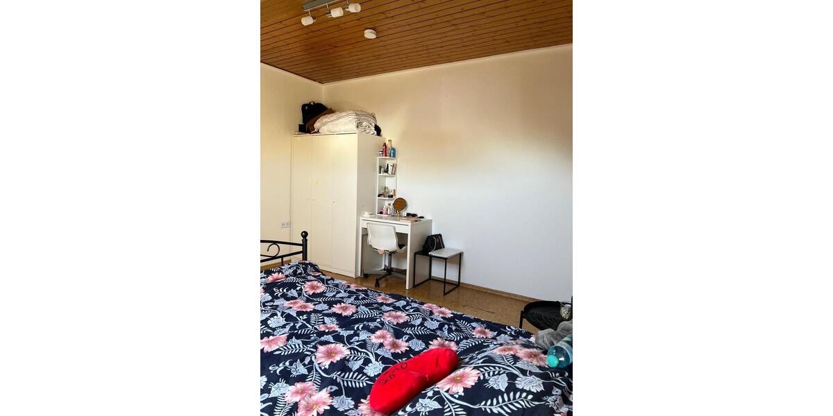 Etagenwohnung Vaihingen an der Enz - 3 Zimmer, 74 m&sup2;, 1.500&euro; | Angebot:26448400