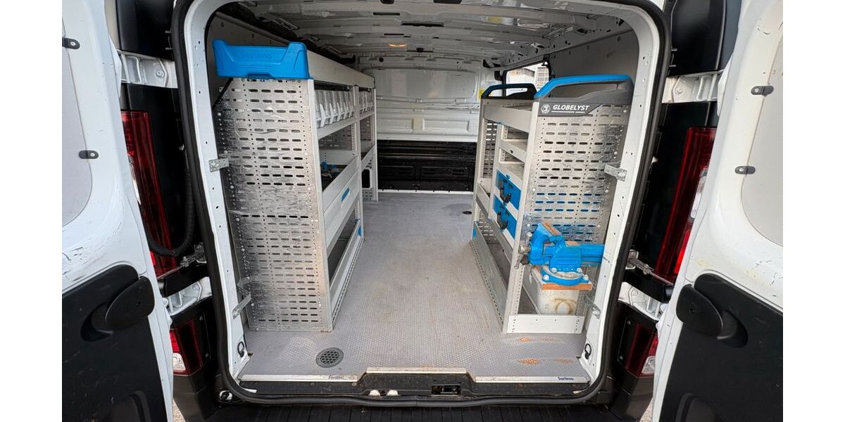 Opel Vivaro 76.739 km 15.490 &euro; Sindelfingen 71065