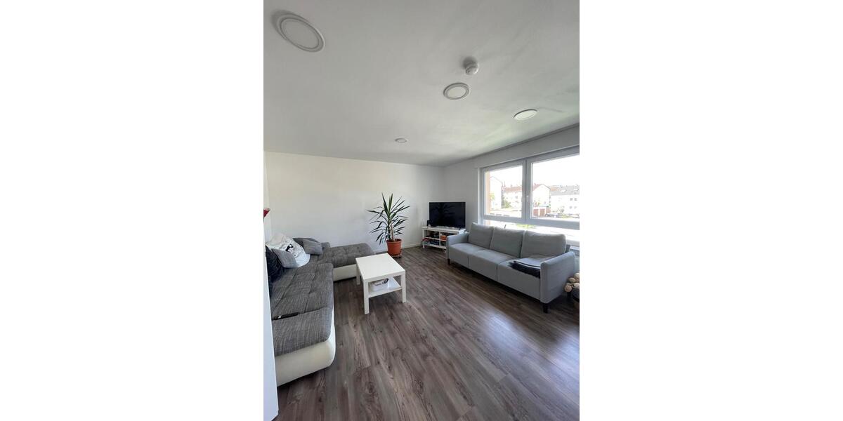 Etagenwohnung Sindelfingen Sindelfingen (Stadt) - 4 Zimmer, 106 m&sup2;, 1.600&euro; | Angebot:26045329