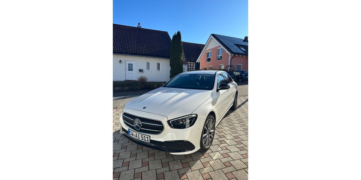 Mercedes-Benz E 300 66.500 km 33.890 &euro; Unterreichenbach 75399