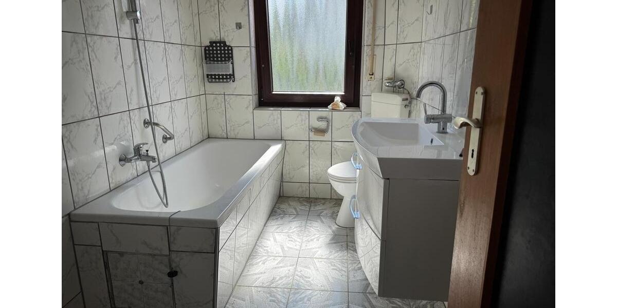 Etagenwohnung Pfinztal - 3.5 Zimmer, 86 m&sup2;, 1.100&euro; | Angebot:26429211