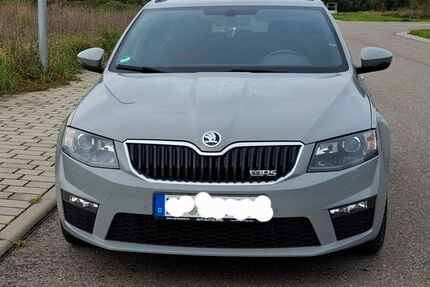 Skoda Octavia 220.000 km 12.200 € Zaisenhausen 75059