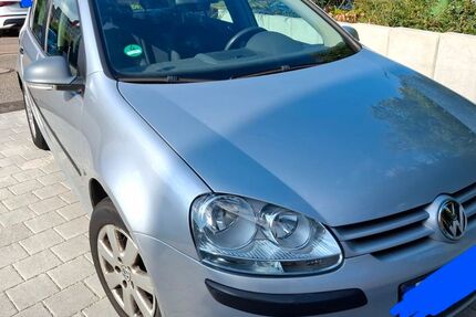 VW Golf 136.000 km 2.800 &euro; Birkenfeld 75217