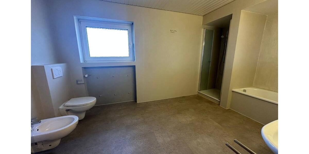 Maisonettenwohnung Gaggenau - 4 Zimmer, 170 m&sup2;, 1.500&euro; | Angebot:25402966