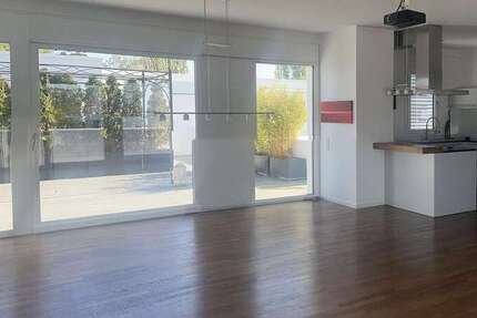Wohnung zum Mieten in Stuttgart 2.995 € 150 m²