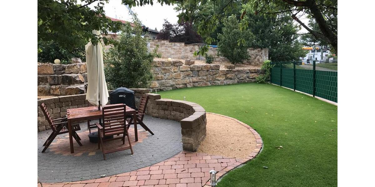 2 Familienhaus auf 1061 qm Grundstück 10 zimmer