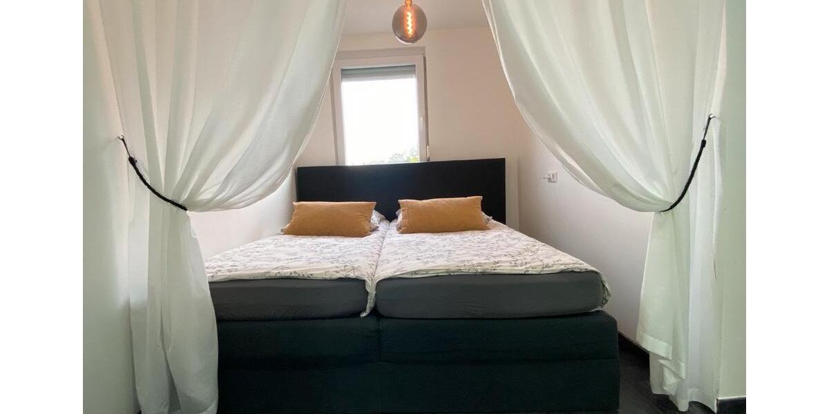 Doppelhaushälfte Calw - 7 Zimmer, 150 m&sup2;, 375.000&euro; | Angebot:25805337