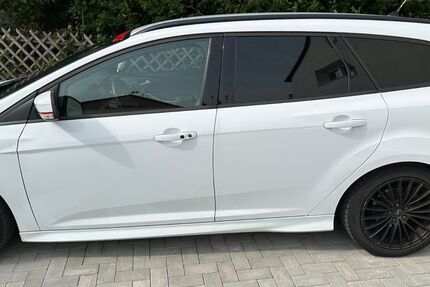 Ford Focus 96.185 km 14.500 € Rutesheim 71277