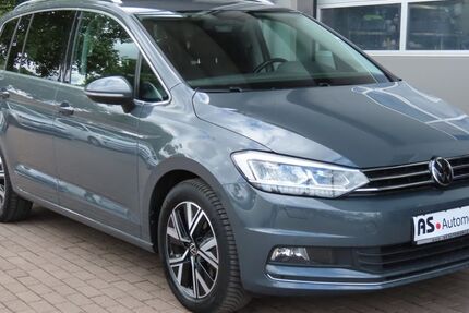 VW Touran 191.000 km 17.990 € Stuttgart 70329
