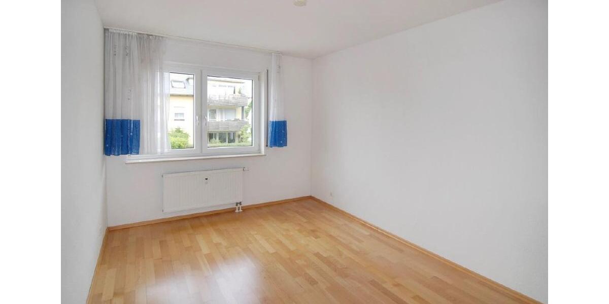 Etagenwohnung Markgröningen - 3.5 Zimmer, 80 m&sup2;, 1.200&euro; | Angebot:26640254