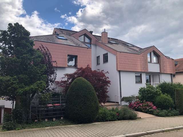 Etagenwohnung Pforzheim Nordstadt - 3.5 Zimmer, 111 m&sup2;, 359.000&euro; | Angebot:24609140