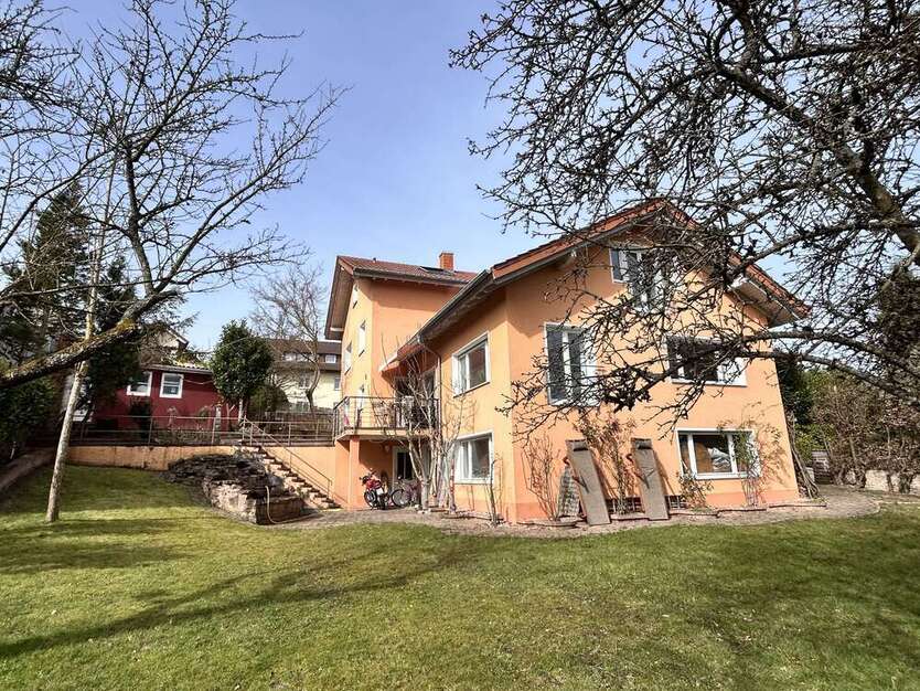 Haus zum Kaufen in Pforzheim 1.380.000 € 311 m²